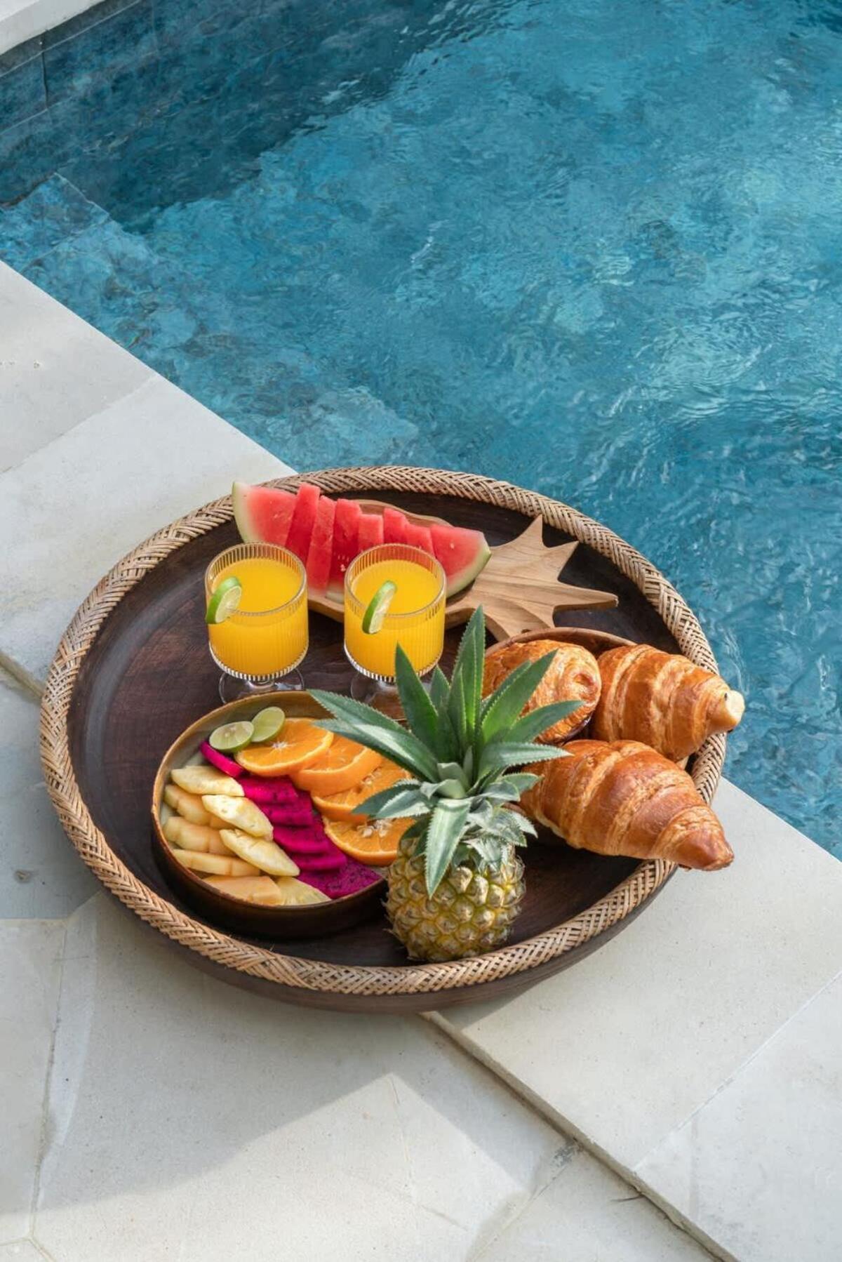 The Jungle - Luxurious & Tropical Concept - 3Br - Central Canggu Buitenkant foto