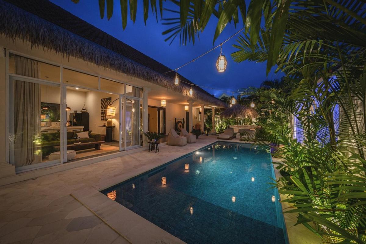 The Jungle - Luxurious & Tropical Concept - 3Br - Central Canggu Buitenkant foto